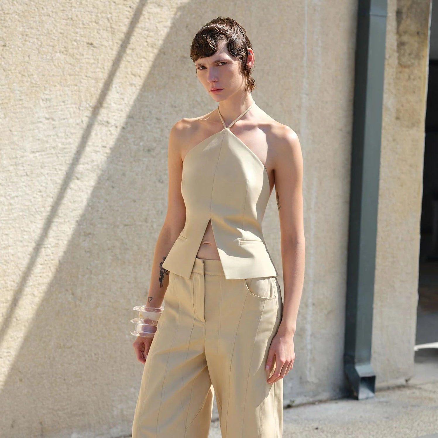 LEONIE OPEN-BACK TRIANGLE-NECK VEST