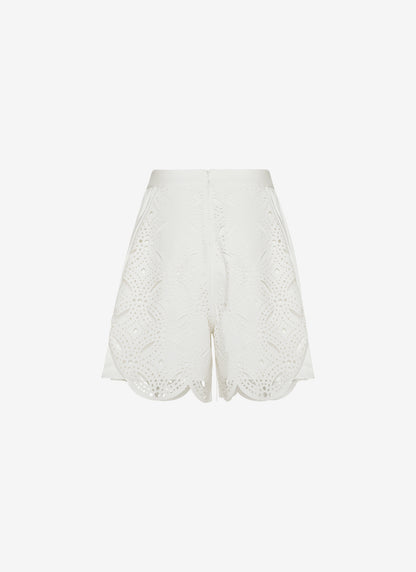 PLEATED WHITE SHORT