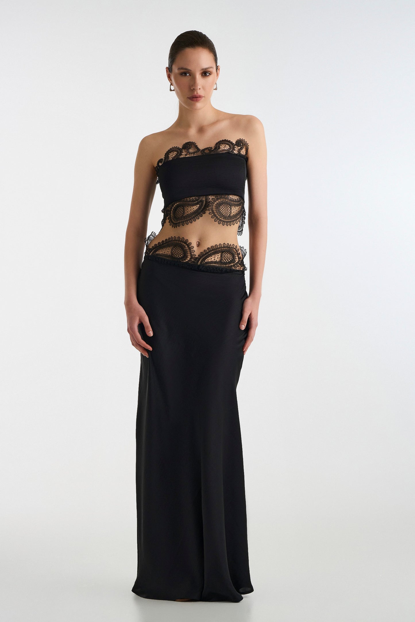 LACE BLACK SKIRT