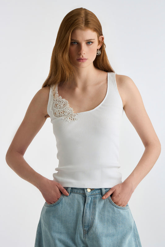 COTTON RIB WHITE FLORAL TOP